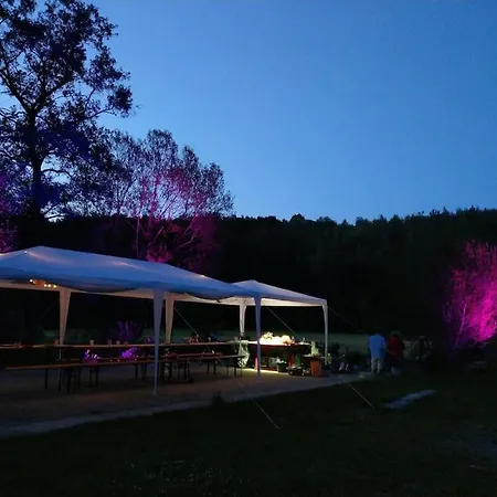 Wald-apartment דירה